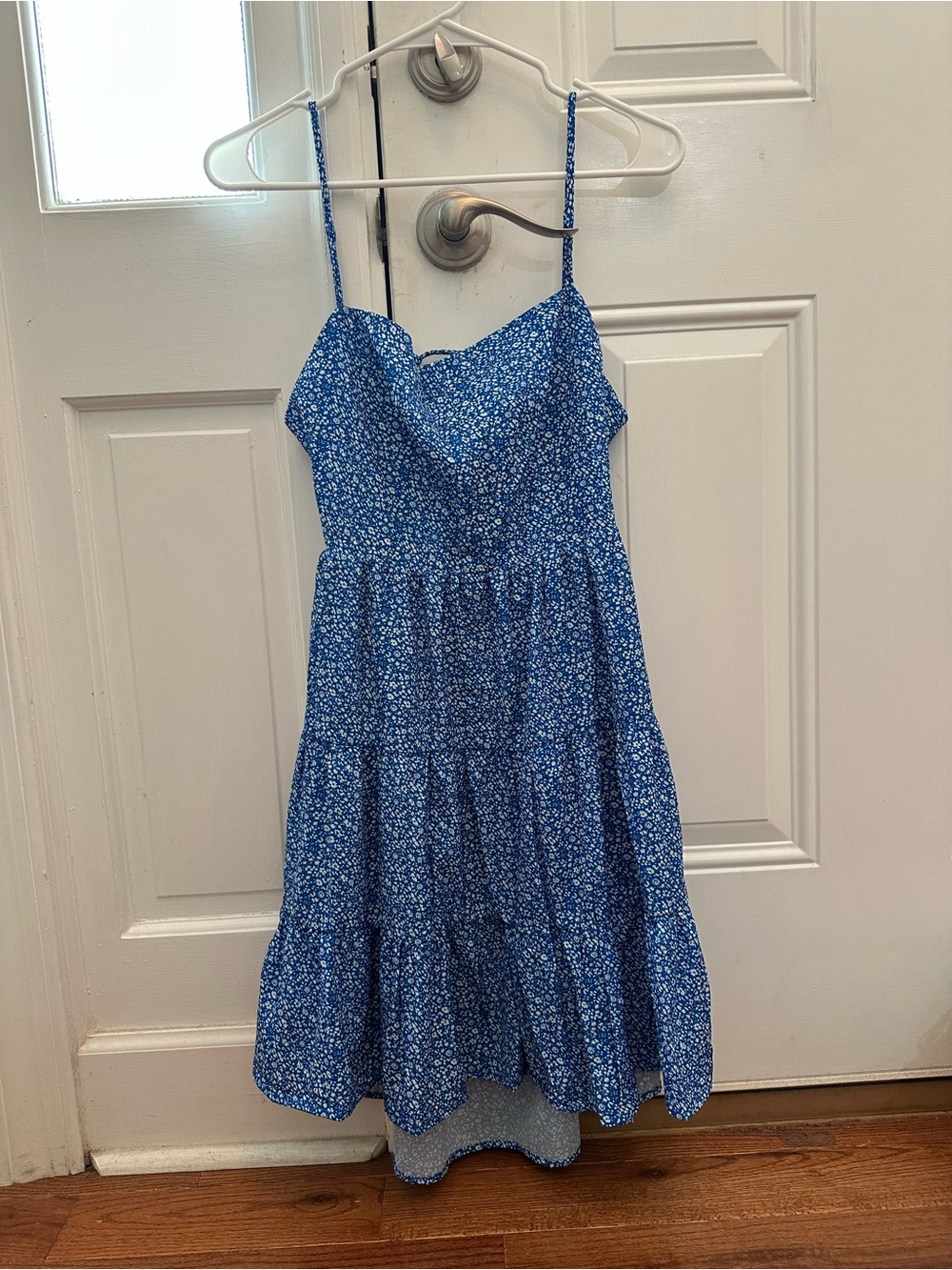 NWT blue floral tie back mini dress from Hello Molly size large can fit a medium
